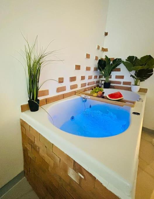 Studio Love Jacuzzi مارسيليا المظهر الخارجي الصورة
